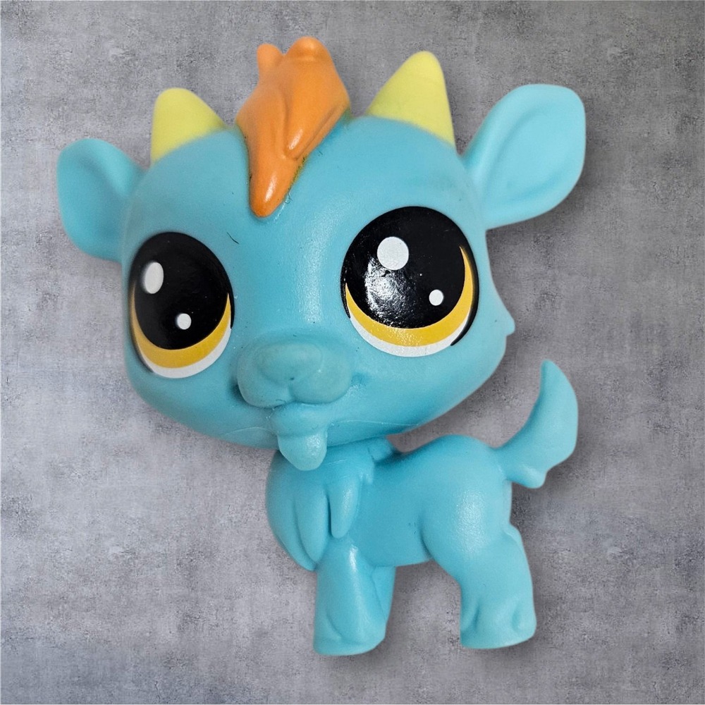Littlest Pet Shop LPS Zan Blue Billy Goat Horns Orange Hair Figure‎ Toy D57